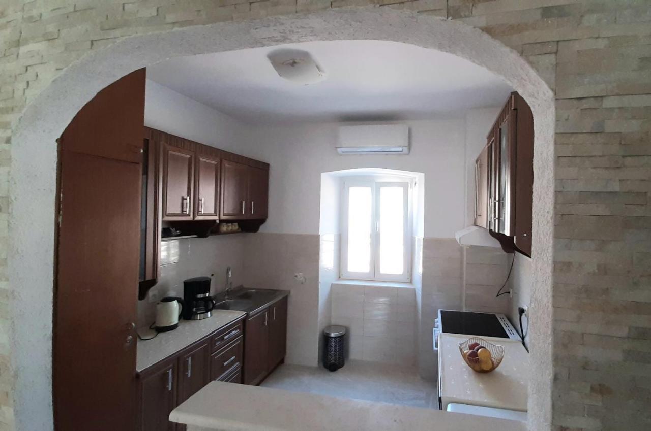 Old Town Heart Appartement Kotor Buitenkant foto